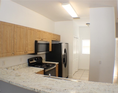 607 Se 13th Place - Photo Thumbnail 11