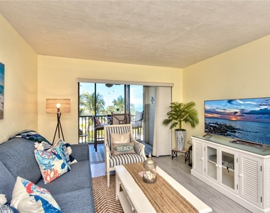 7500 Estero Boulevard - Photo Thumbnail 1