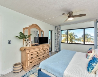 7500 Estero Boulevard - Photo Thumbnail 5
