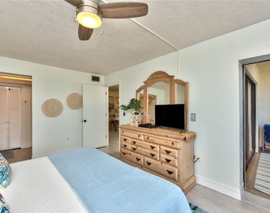 7500 Estero Boulevard - Photo Thumbnail 6