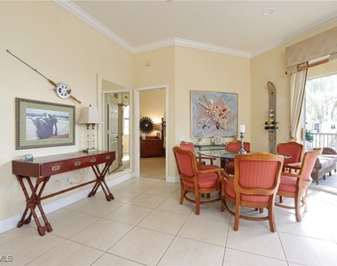 400 L Ambiance Circle - Photo Thumbnail 8