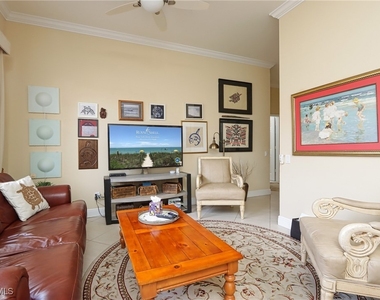 400 L Ambiance Circle - Photo Thumbnail 7