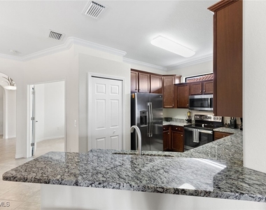 1439 Oceania Drive S - Photo Thumbnail 8