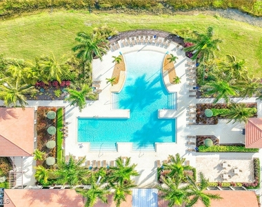 1439 Oceania Drive S - Photo Thumbnail 40