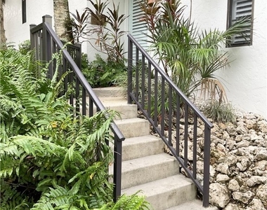 964 8th Avenue S - Photo Thumbnail 1