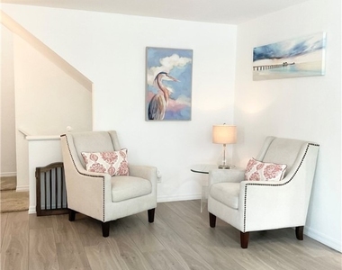 964 8th Avenue S - Photo Thumbnail 10