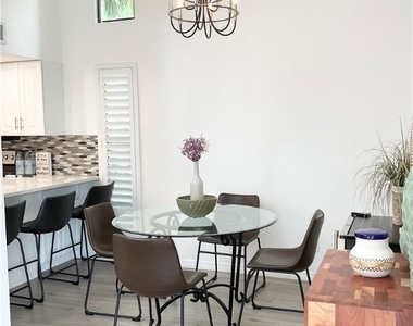 964 8th Avenue S - Photo Thumbnail 13