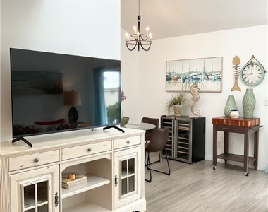 964 8th Avenue S - Photo Thumbnail 11