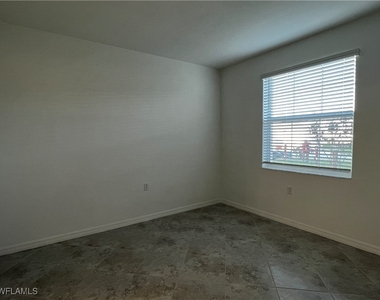 5835 Double Eagle Circle - Photo Thumbnail 5