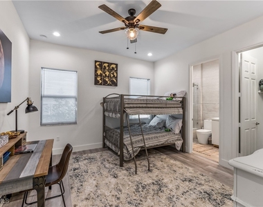 4410 Caldera Circle - Photo Thumbnail 23