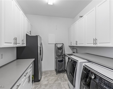 4410 Caldera Circle - Photo Thumbnail 4