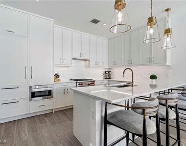 850 Central Avenue - Photo Thumbnail 4