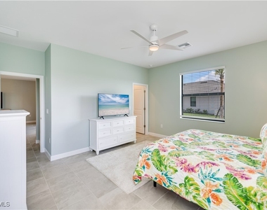 18546 Ives Drive - Photo Thumbnail 10