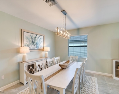 18546 Ives Drive - Photo Thumbnail 5