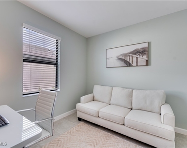 18546 Ives Drive - Photo Thumbnail 21