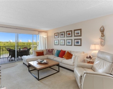 26371 Hickory Boulevard - Photo Thumbnail 3