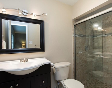 4411 Kacee Drive - Photo Thumbnail 13