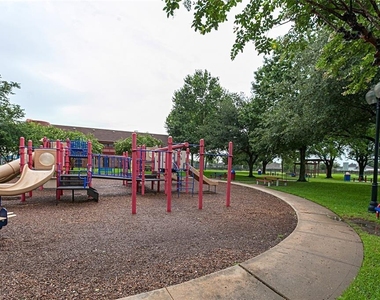 4411 Kacee Drive - Photo Thumbnail 25