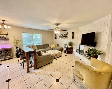 4411 Kacee Drive - Photo Thumbnail 6