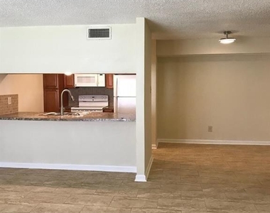 1947 Green Briar Colony Drive - Photo Thumbnail 6