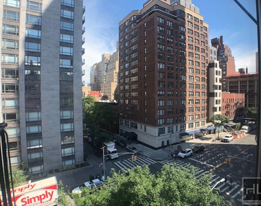 E. 87/York Ave Open Plan Studio w/Elevator, Laundry & NO Broker's Fees!  - Photo Thumbnail 6