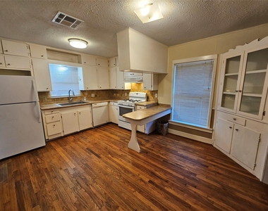 603 Landrum Avenue - Photo Thumbnail 4