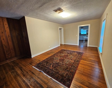 603 Landrum Avenue - Photo Thumbnail 2