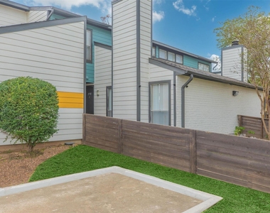 21717 Inverness Forest Boulevard - Photo Thumbnail 24