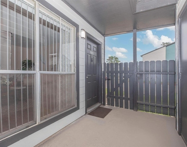21717 Inverness Forest Boulevard - Photo Thumbnail 10