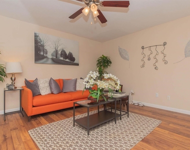 21717 Inverness Forest Boulevard - Photo Thumbnail 4