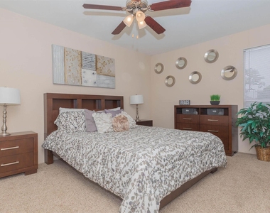 21717 Inverness Forest Boulevard - Photo Thumbnail 5