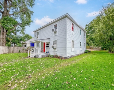315 8th Ave N - Photo Thumbnail 6