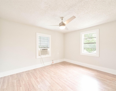 315 8th Ave N - Photo Thumbnail 1