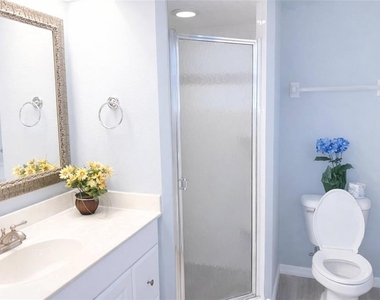 2082 Old Arbor Court - Photo Thumbnail 17
