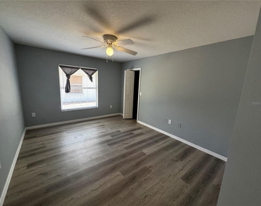 2082 Old Arbor Court - Photo Thumbnail 4