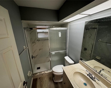 2082 Old Arbor Court - Photo Thumbnail 5