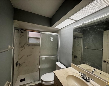 2082 Old Arbor Court - Photo Thumbnail 7