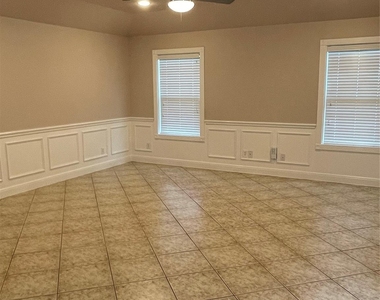 1018 S Booth Lane - Photo Thumbnail 4