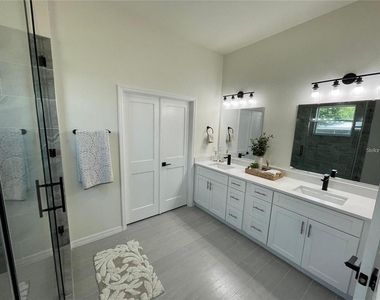 916 Dogwood Circle - Photo Thumbnail 9