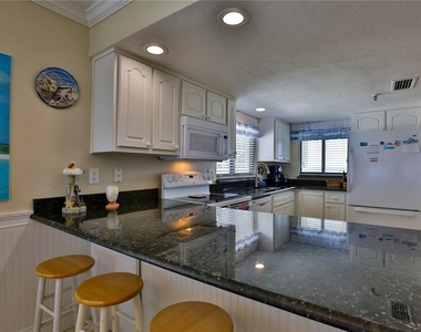 5301 S Atlantic Avenue - Photo Thumbnail 7