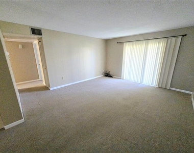 2727 75th Street W - Photo Thumbnail 3