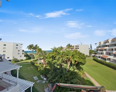 1445 Gulf Of Mexico Drive - Photo Thumbnail 12