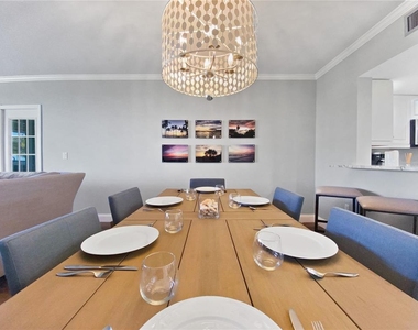 1445 Gulf Of Mexico Drive - Photo Thumbnail 16
