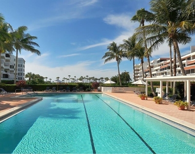 1445 Gulf Of Mexico Drive - Photo Thumbnail 29