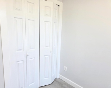 5022 5th Avenue - Photo Thumbnail 7