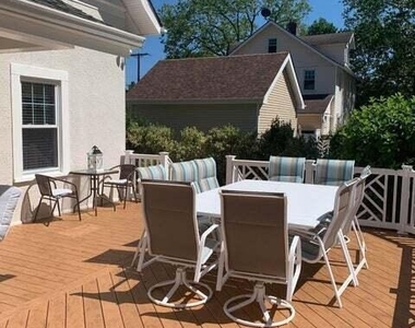 2005 5th Avenue - Photo Thumbnail 18