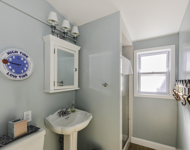 42 Central Avenue - Photo Thumbnail 10