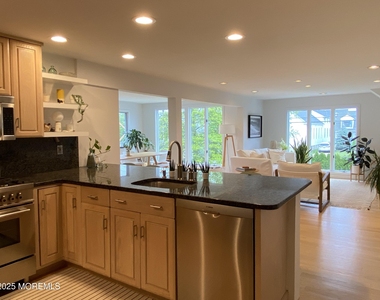 121 Bridge Avenue - Photo Thumbnail 11