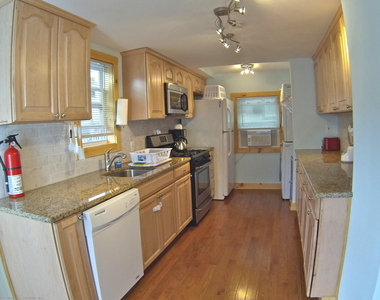 64 Abbott Avenue - Photo Thumbnail 6