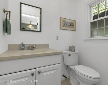 203 Washington Boulevard - Photo Thumbnail 15
